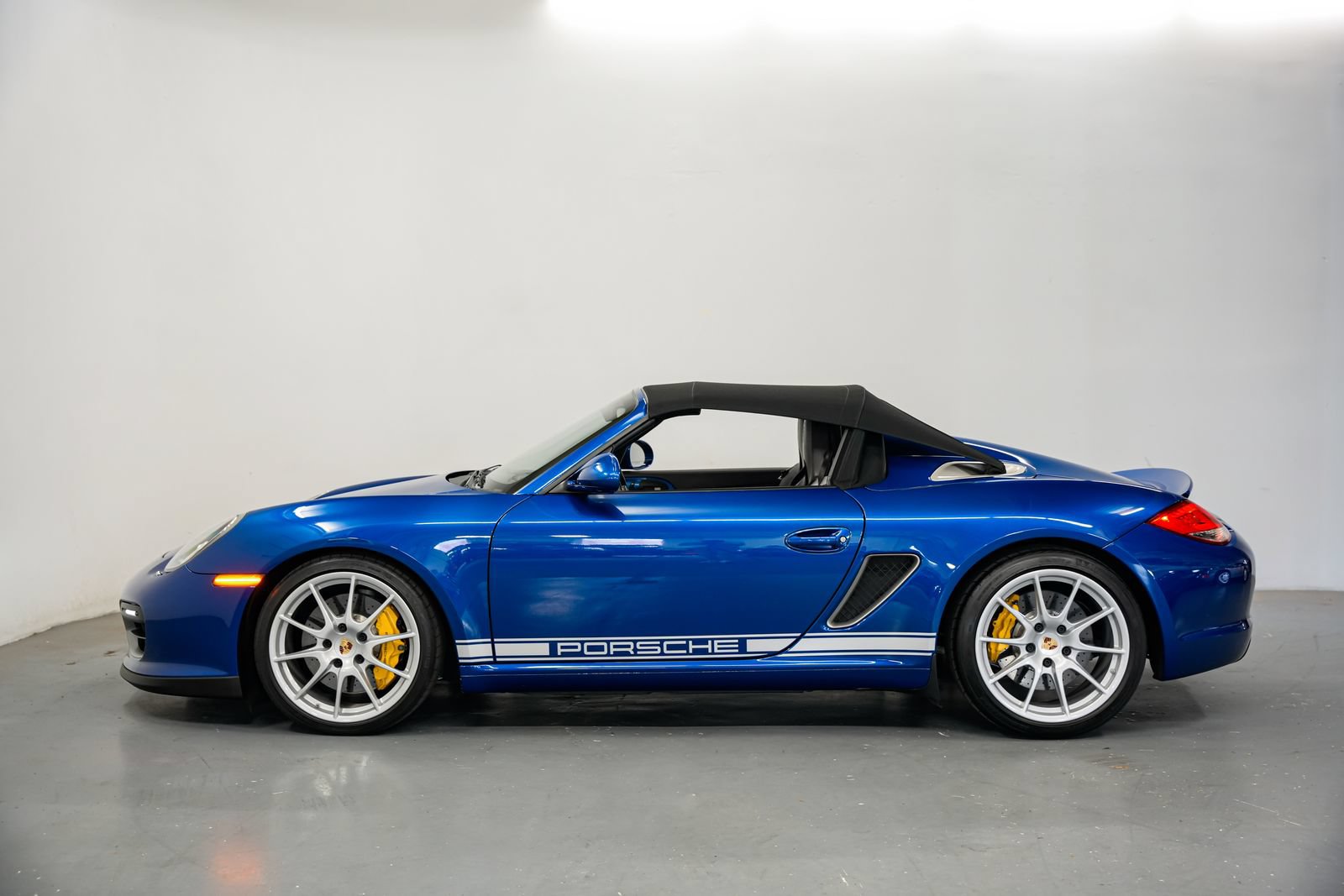 Used 2011 Porsche Boxster Spyder RWD image 7