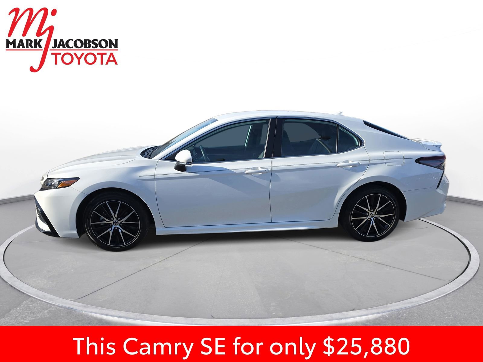Used 2023 Toyota Camry SE image 14