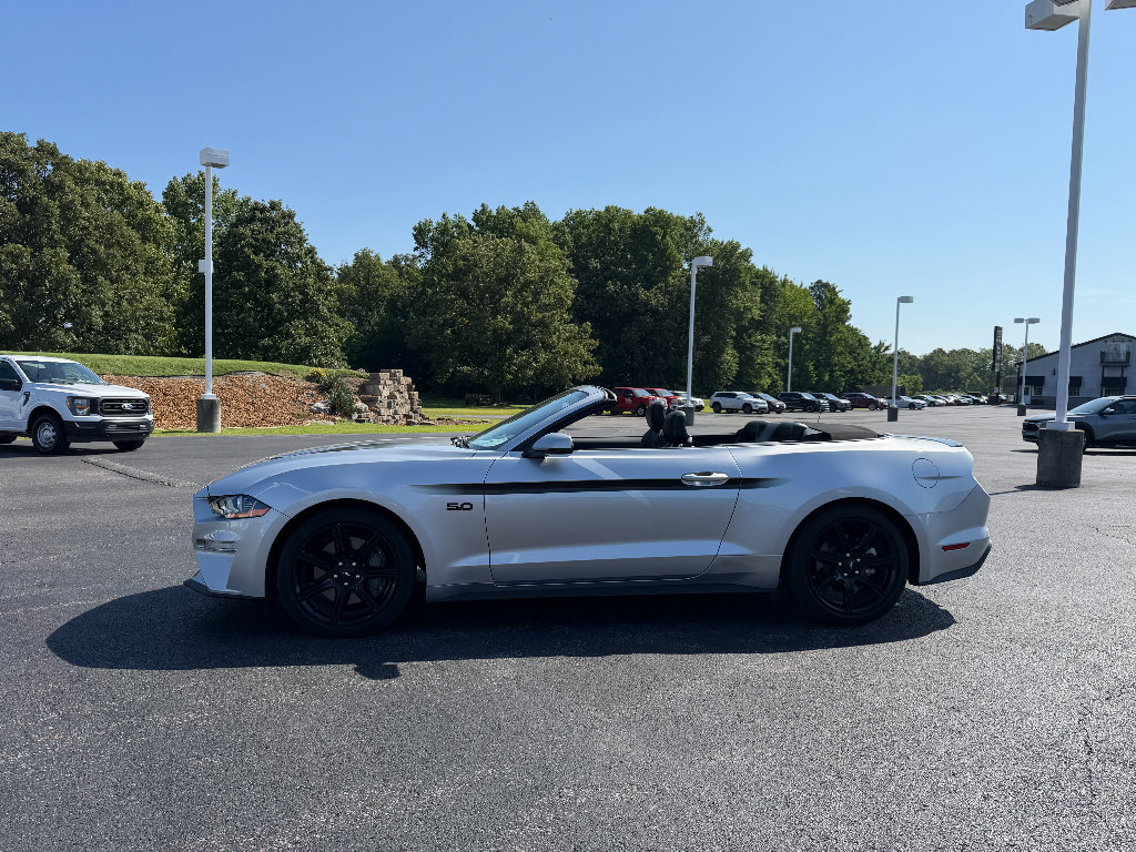 Used 2019 Ford Mustang GT Premium w/ Equipment Group 401A RWD image 4