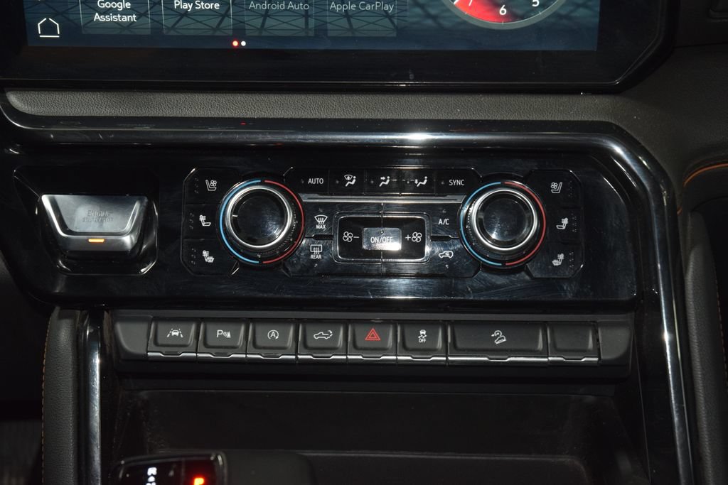 Used 2023 GMC Sierra 1500 AT4 w/ Technology Package AWD/4WD image 29