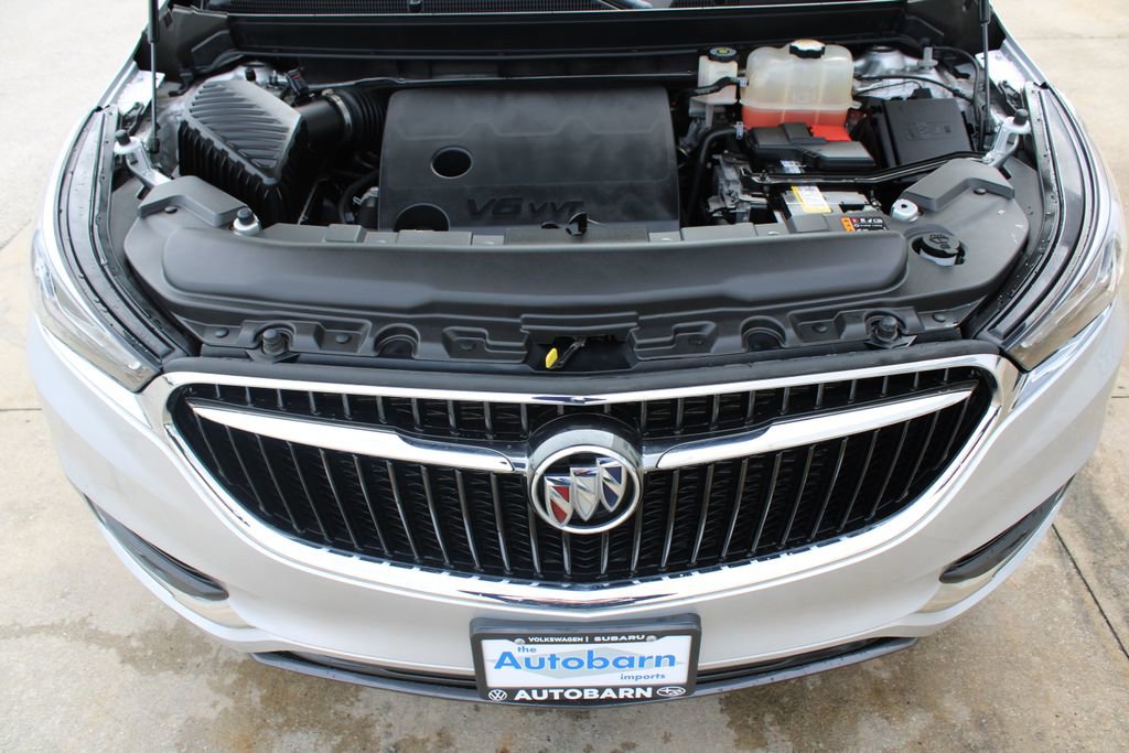 Used 2020 Buick Enclave Essence image 32