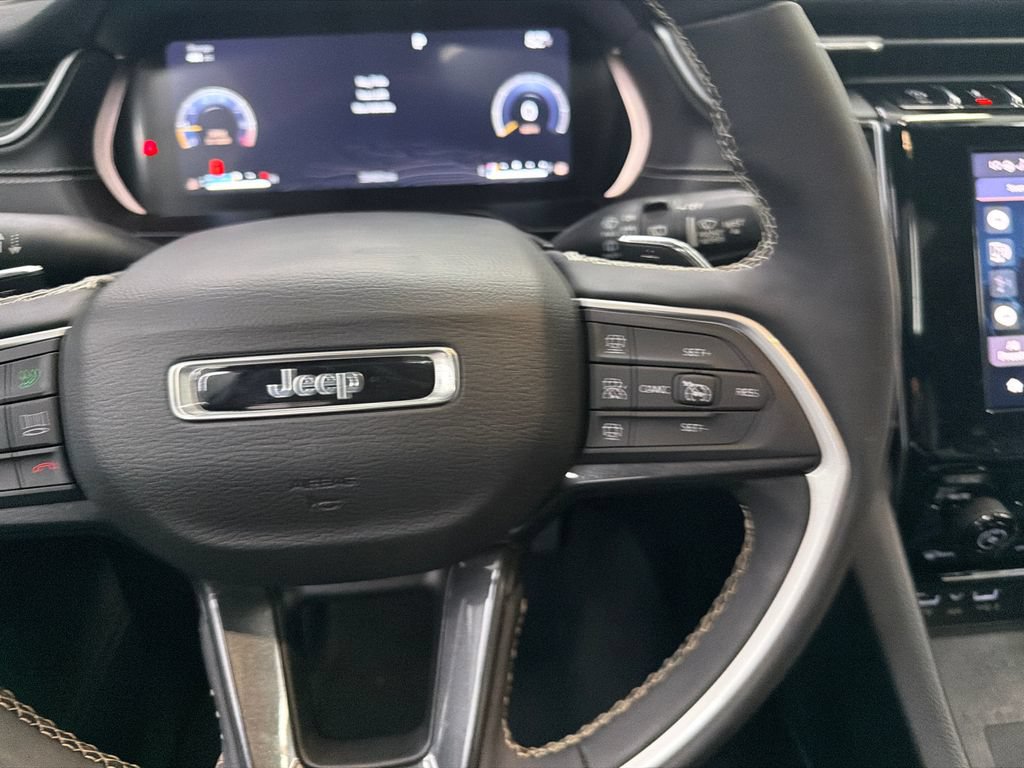 Used 2023 Jeep Grand Cherokee L Laredo RWD image 25