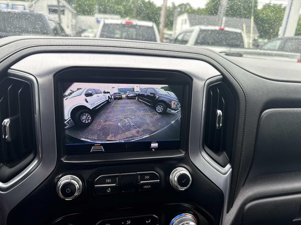 Used 2020 GMC Sierra 2500 SLE w/ SLE Value Package; AWD/4WD image 22