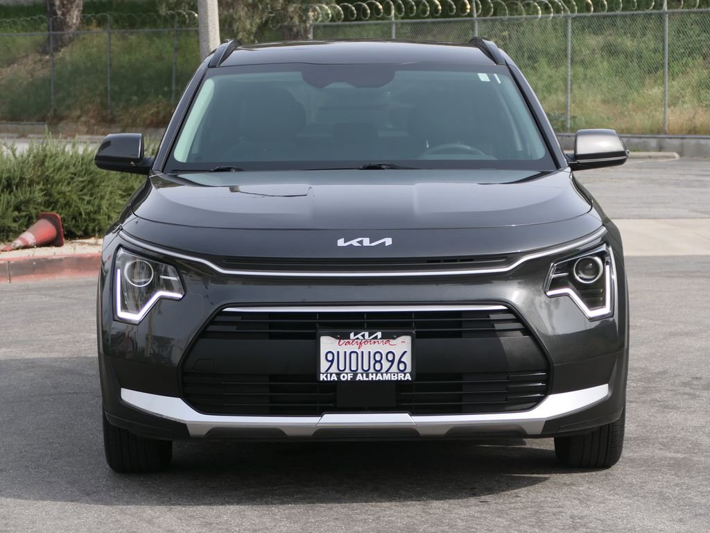 Used 2025 Kia Niro EX image 8