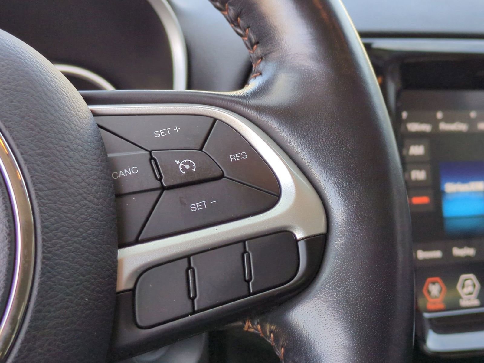 Used 2019 Jeep Compass Limited image 25