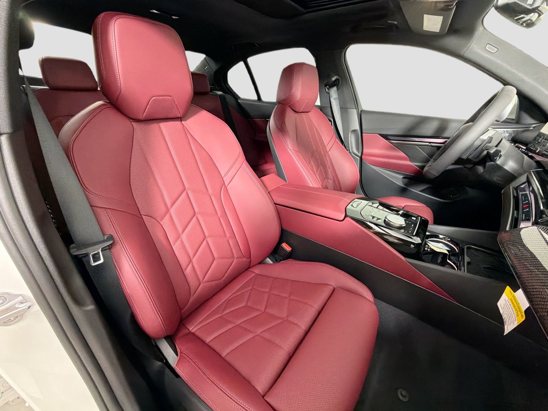 New 2026 BMW 540i xDrive w/ M Sport Package image 29