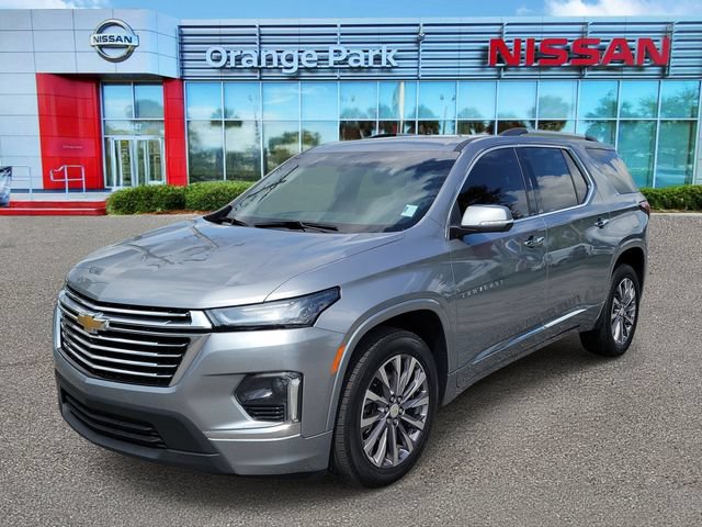Used 2023 Chevrolet Traverse Premier FWD image 4