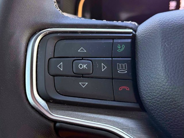 Used 2023 Jeep Wagoneer Series II AWD/4WD image 23