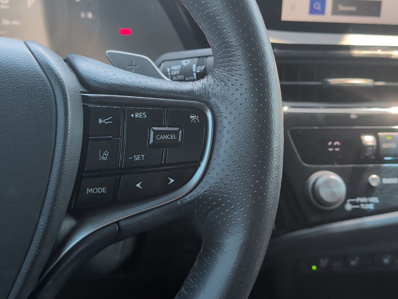 Used 2023 Lexus ES 300h F Sport FWD image 15
