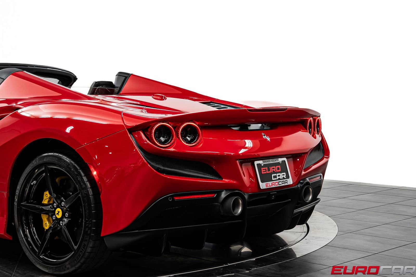 Used 2022 Ferrari F8 Tributo image 19