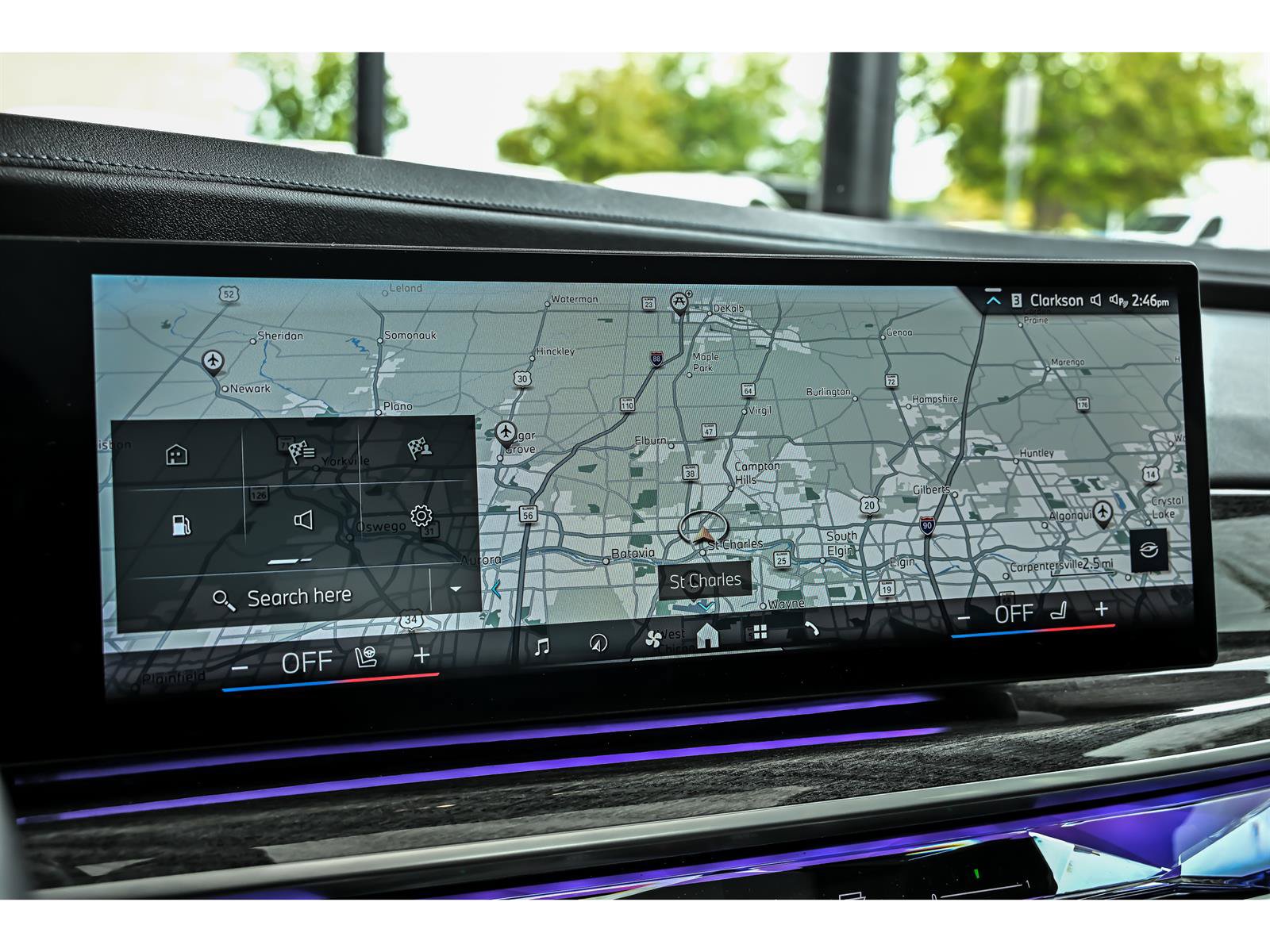 Used 2023 BMW 760i xDrive AWD/4WD image 19