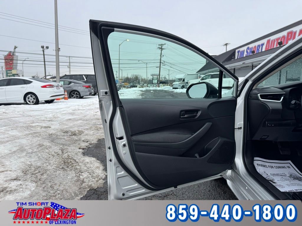 Used 2024 Toyota Corolla LE image 43