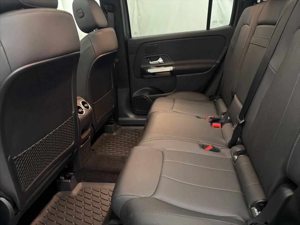 Used 2026 Mercedes-Benz GLB 250 image 19