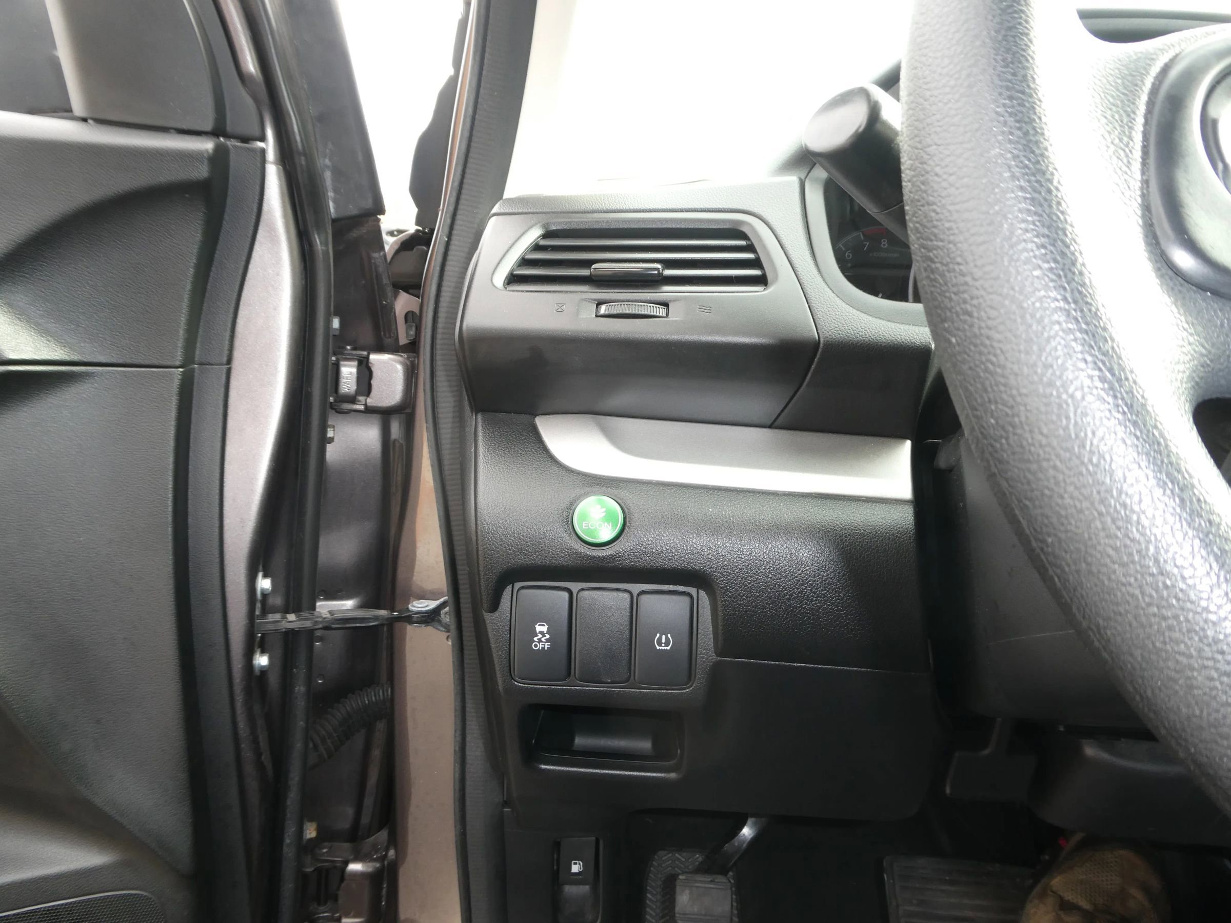 Used 2014 Honda CR-V LX image 15