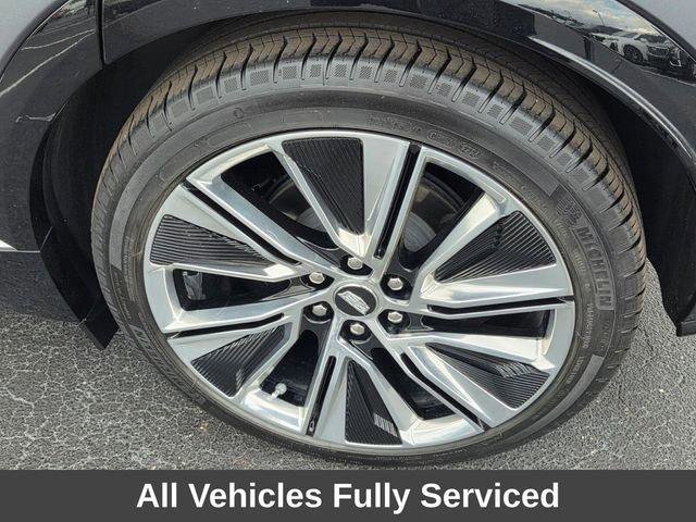 Used 2023 Cadillac Lyriq 2WD image 12