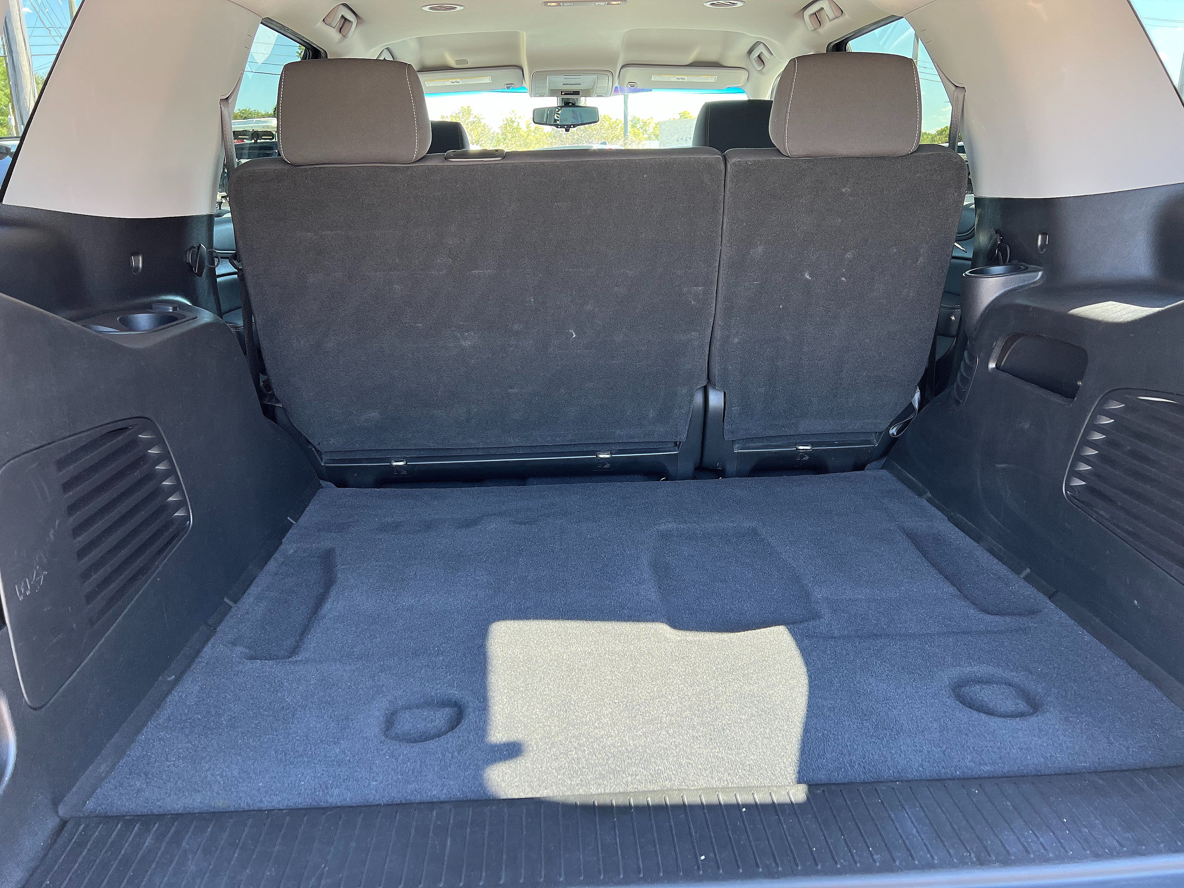 Used 2019 Chevrolet Tahoe LS AWD/4WD image 24