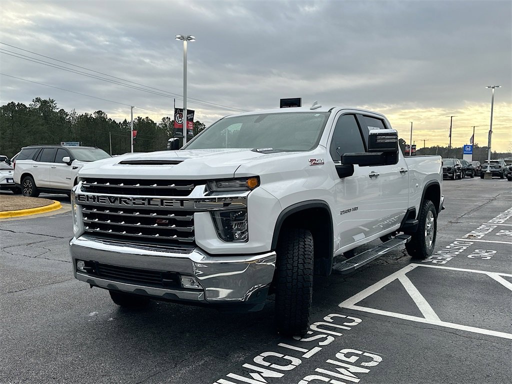 Used 2020 Chevrolet Silverado 2500 LTZ image 2