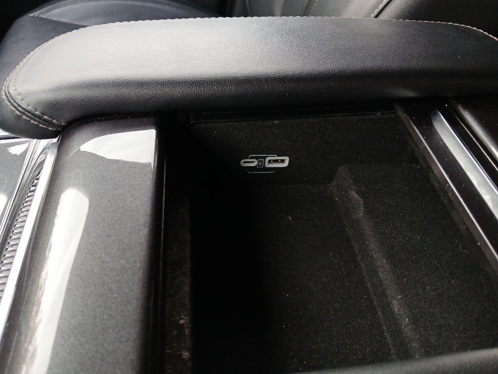 Used 2024 Jeep Wagoneer L Base image 47