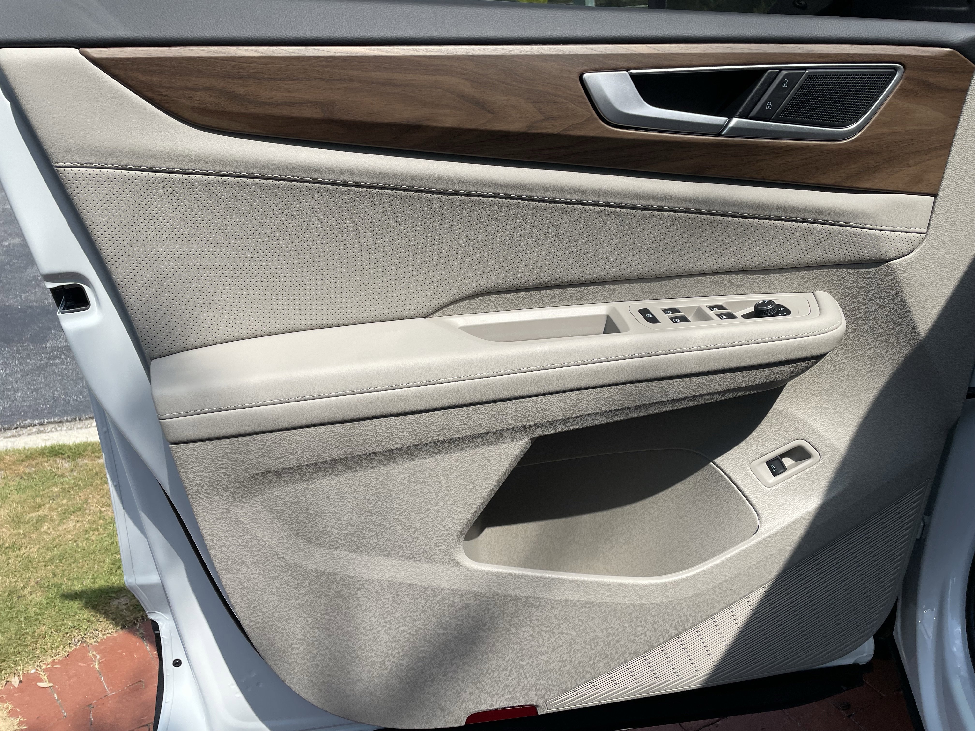 New 2026 Volkswagen Atlas SE image 14