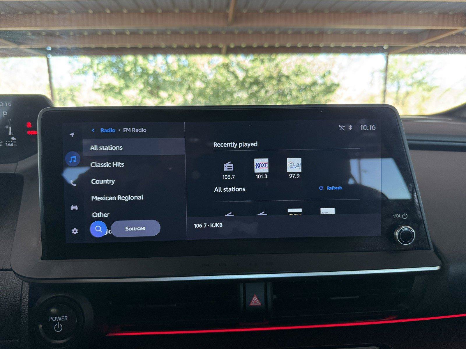 Used 2026 Toyota Prius Plug-In Hybrid FWD image 13