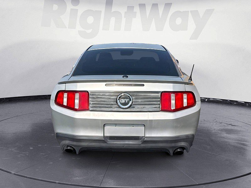 Used 2011 Ford Mustang GT Premium w/ GT Coupe Accessory Pkg 1 RWD image 4