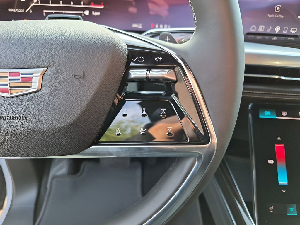 New 2026 Cadillac Escalade ESV Luxury w/ Touring Package AWD/4WD image 40