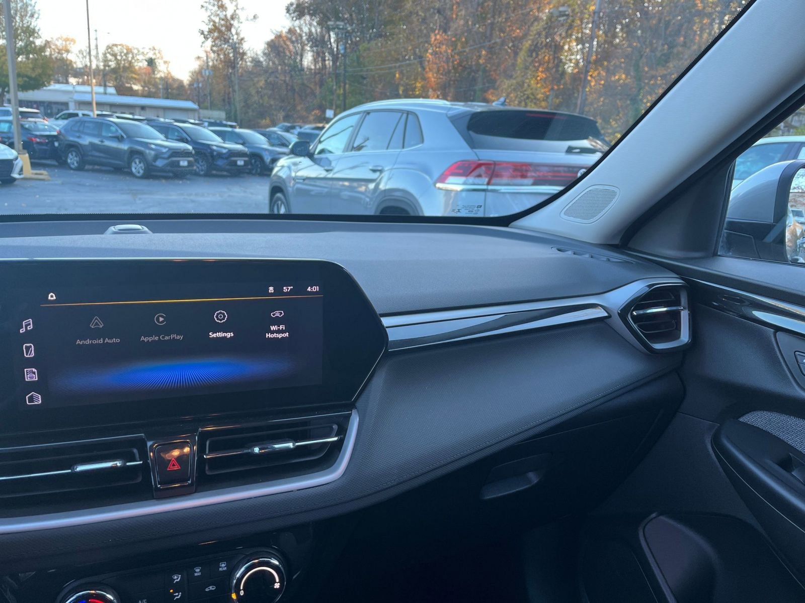 Used 2025 Chevrolet TrailBlazer LT image 31