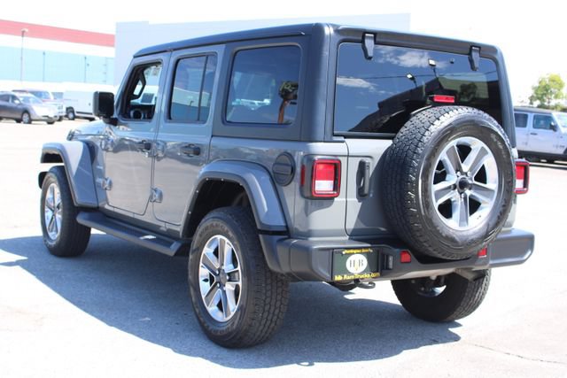 Used 2022 Jeep Wrangler Unlimited Sahara w/ Cold Weather Group AWD/4WD image 3