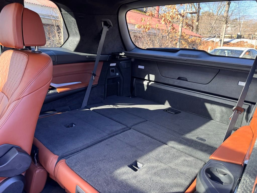 Used 2023 BMW X7 xDrive40i AWD/4WD image 15