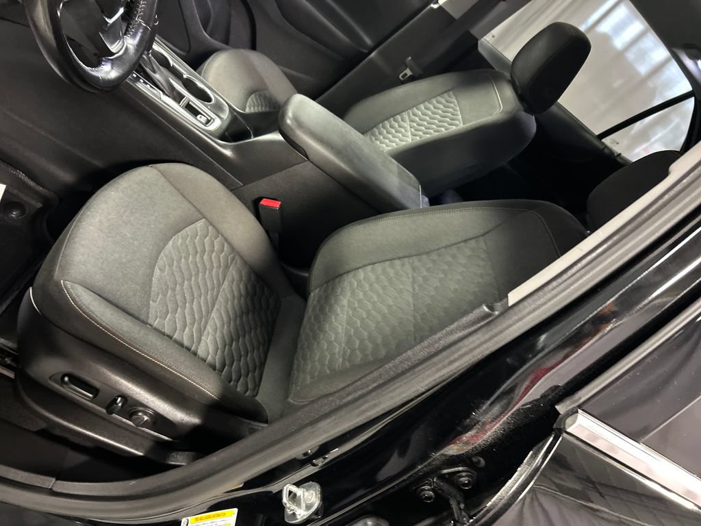 Used 2019 Chevrolet Equinox LT FWD image 10