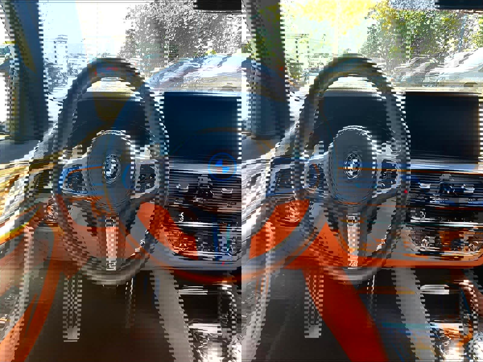 Used 2023 BMW 530e xDrive w/ M Sport Package image 8