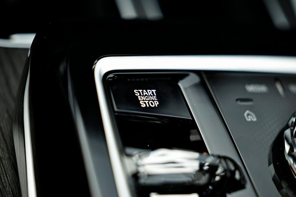 New 2026 BMW 740i w/ Premium Package image 39