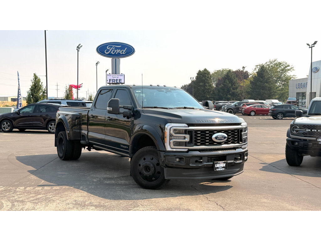 Used 2026 Ford F450 Platinum AWD/4WD image 1
