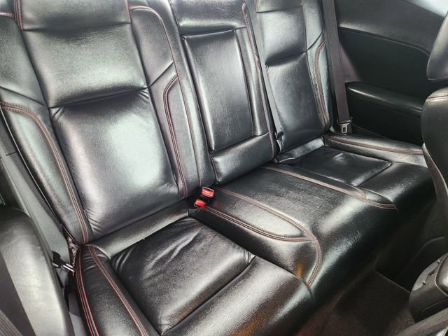 Used 2015 Dodge Challenger R/T image 31