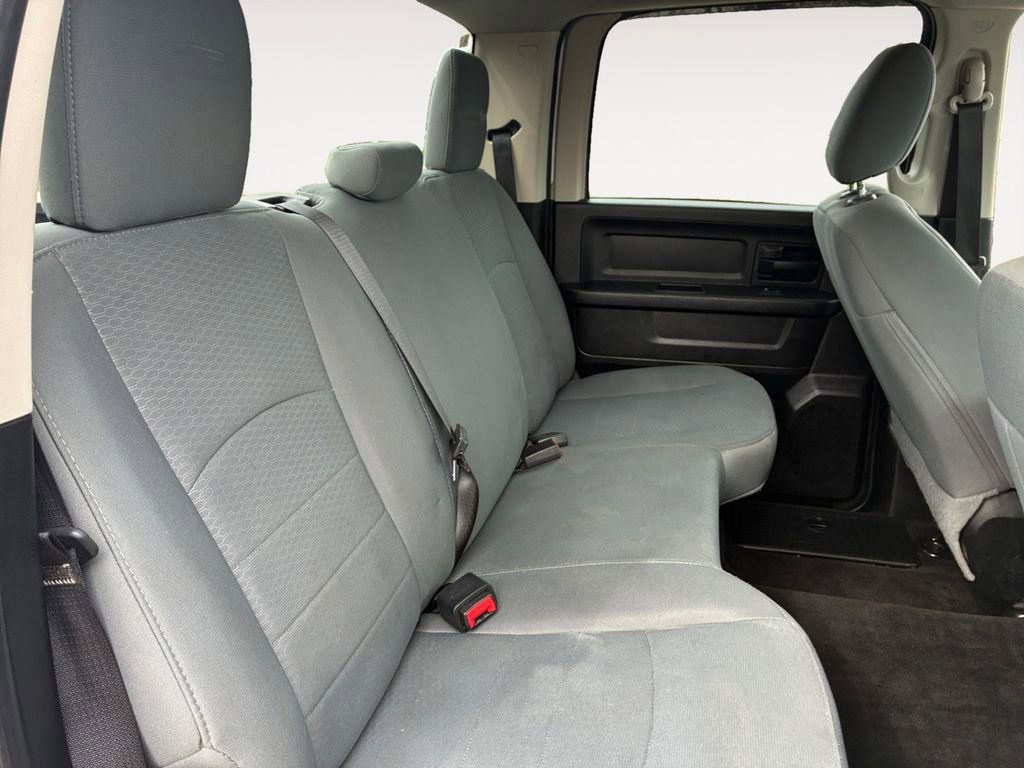 Used 2016 RAM 1500 Express AWD/4WD image 16