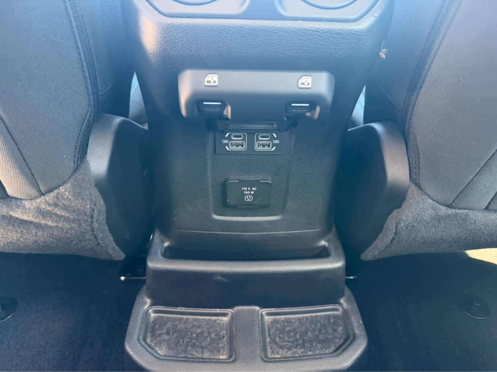 Used 2023 Jeep Wrangler Unlimited Rubicon 4xe w/ Cold Weather Group AWD/4WD image 17