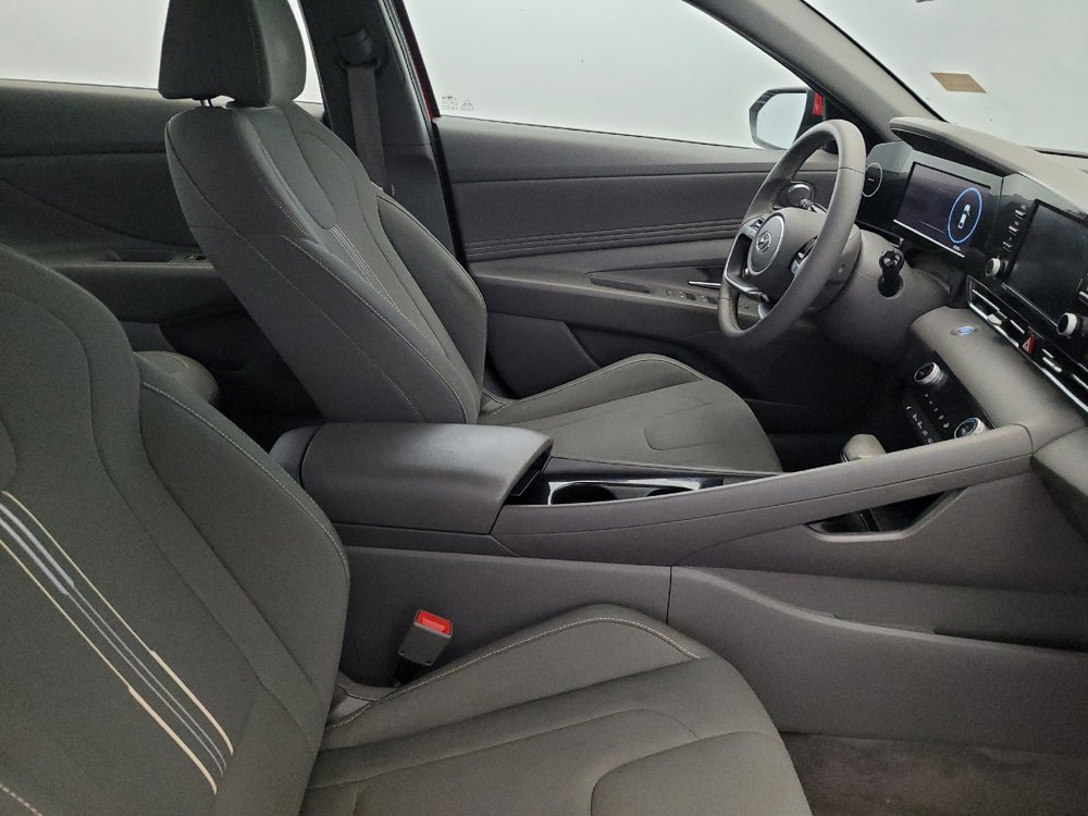 Used 2021 Hyundai Elantra SEL w/ Convenience Package FWD image 21