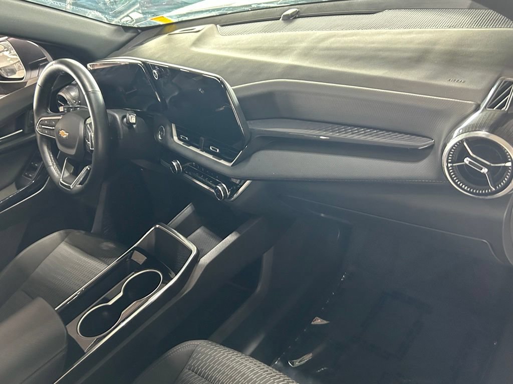 Used 2025 Chevrolet Equinox LT FWD image 35