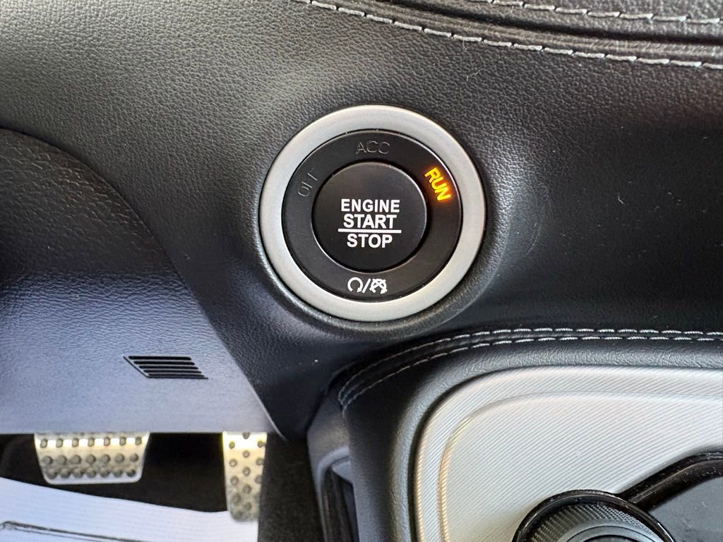 Used 2023 Dodge Challenger R/T w/ Plus Package image 36