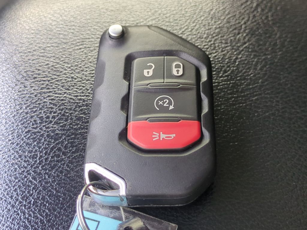 Used 2023 Jeep Wrangler Sport S image 32