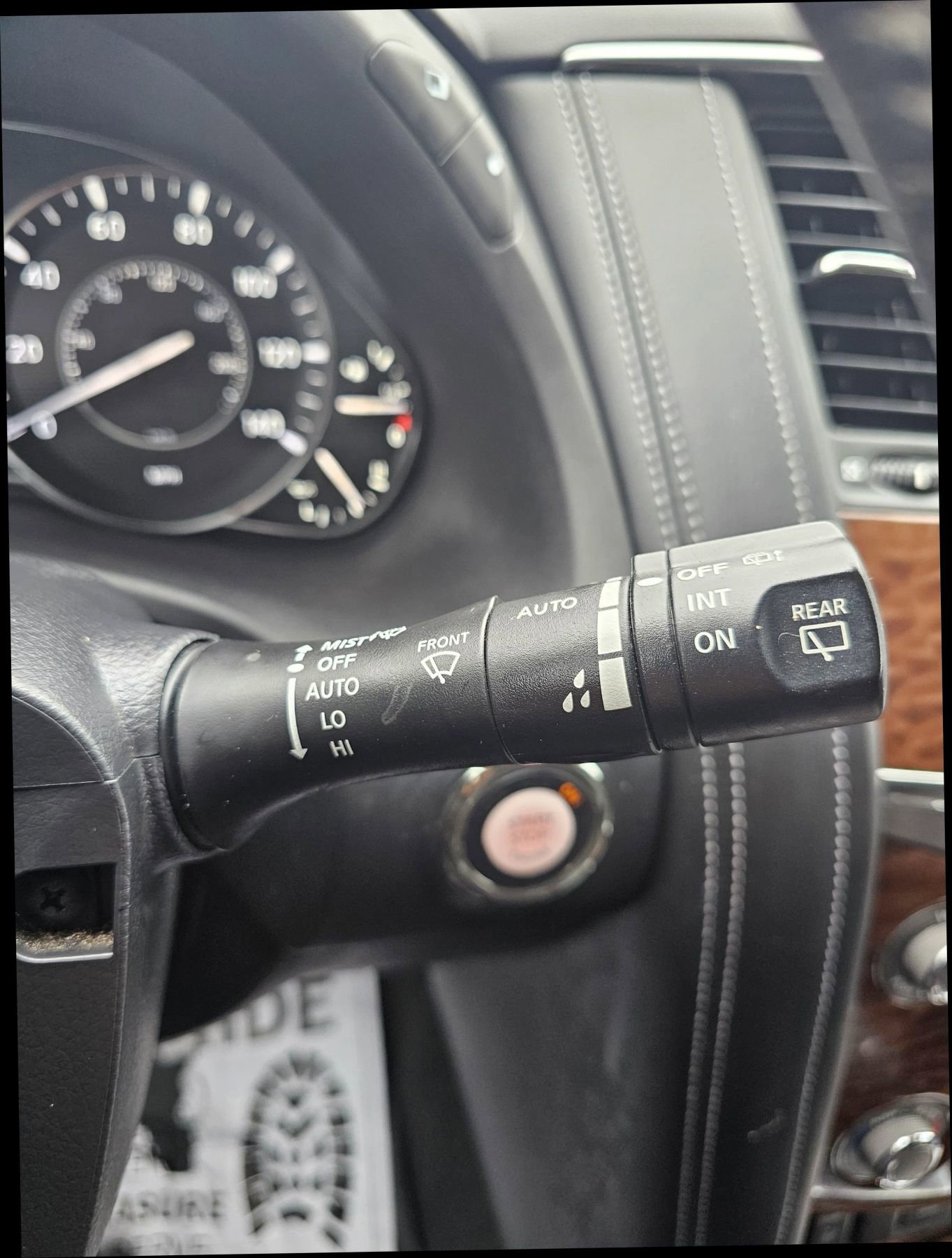 Used 2020 Nissan Armada SL w/ Premium Package image 19