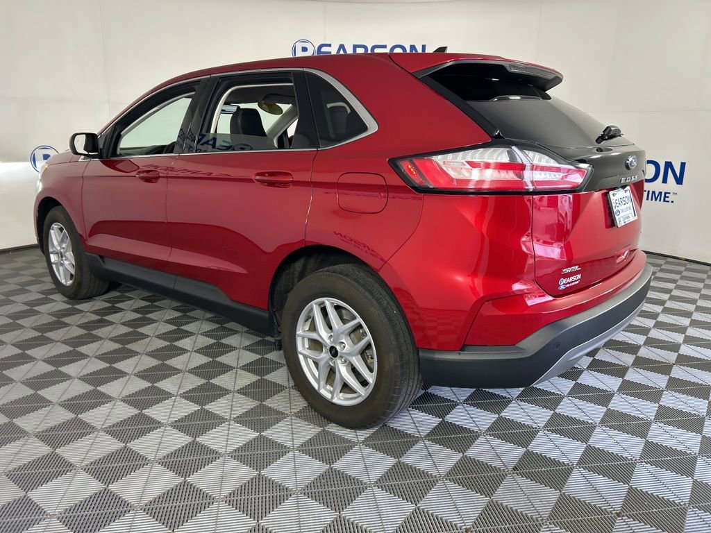 Used 2024 Ford Edge SEL image 8