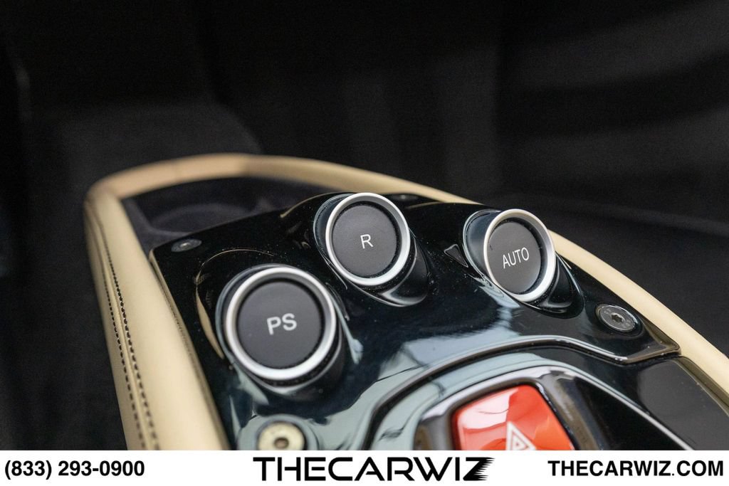 Used 2015 Ferrari 458 Spider RWD image 75