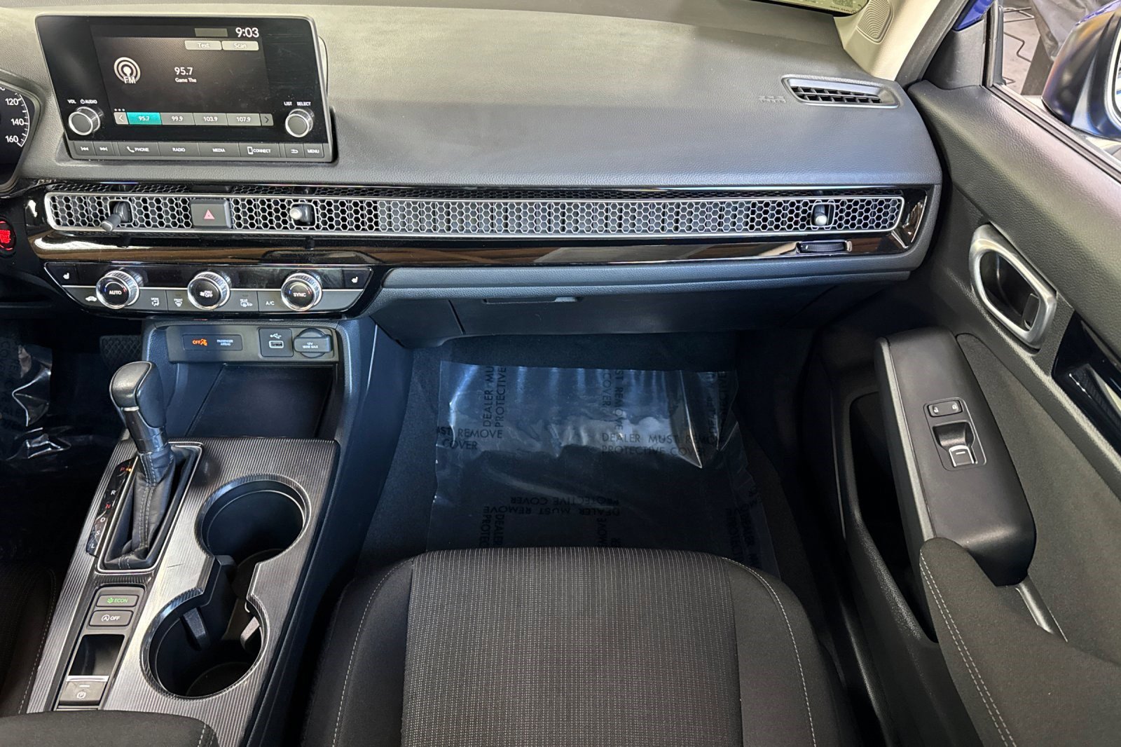 Certified 2023 Honda Civic EX image 29