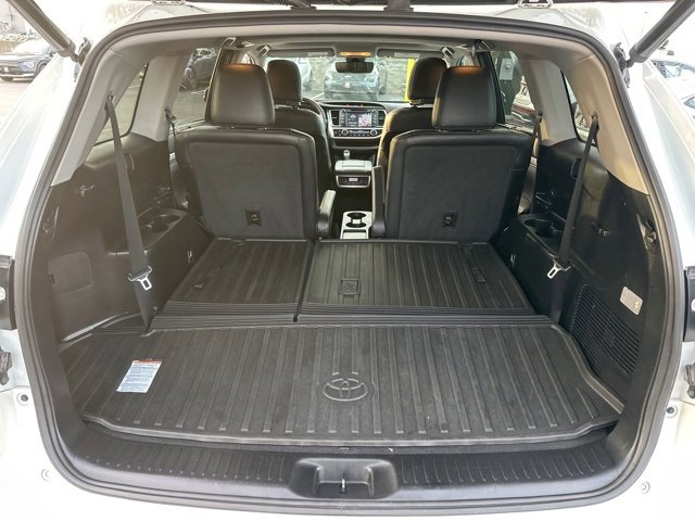 Used 2019 Toyota Highlander XLE image 47