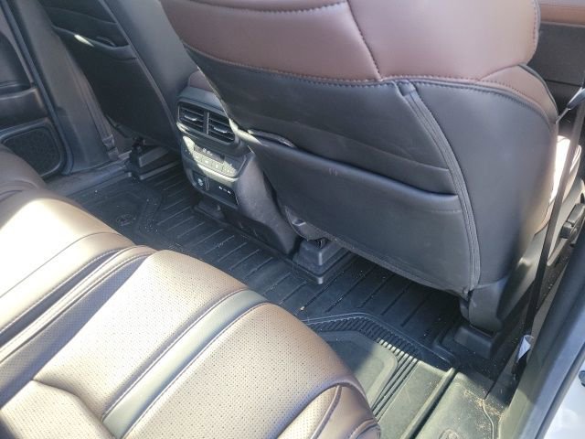 Used 2025 Honda Pilot Elite image 32