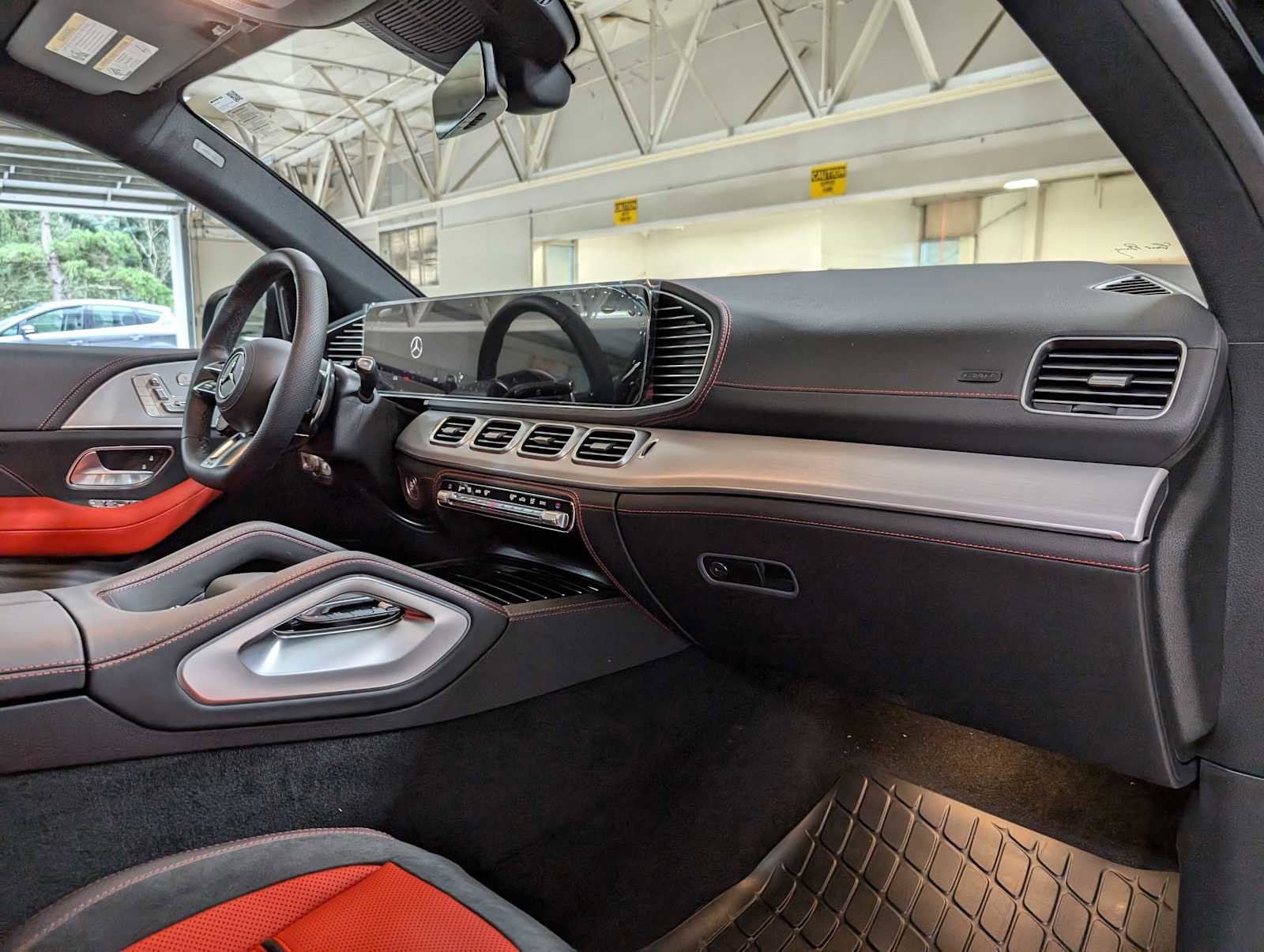 New 2025 Mercedes-Benz GLE 53 AMG 4MATIC Coupe image 12