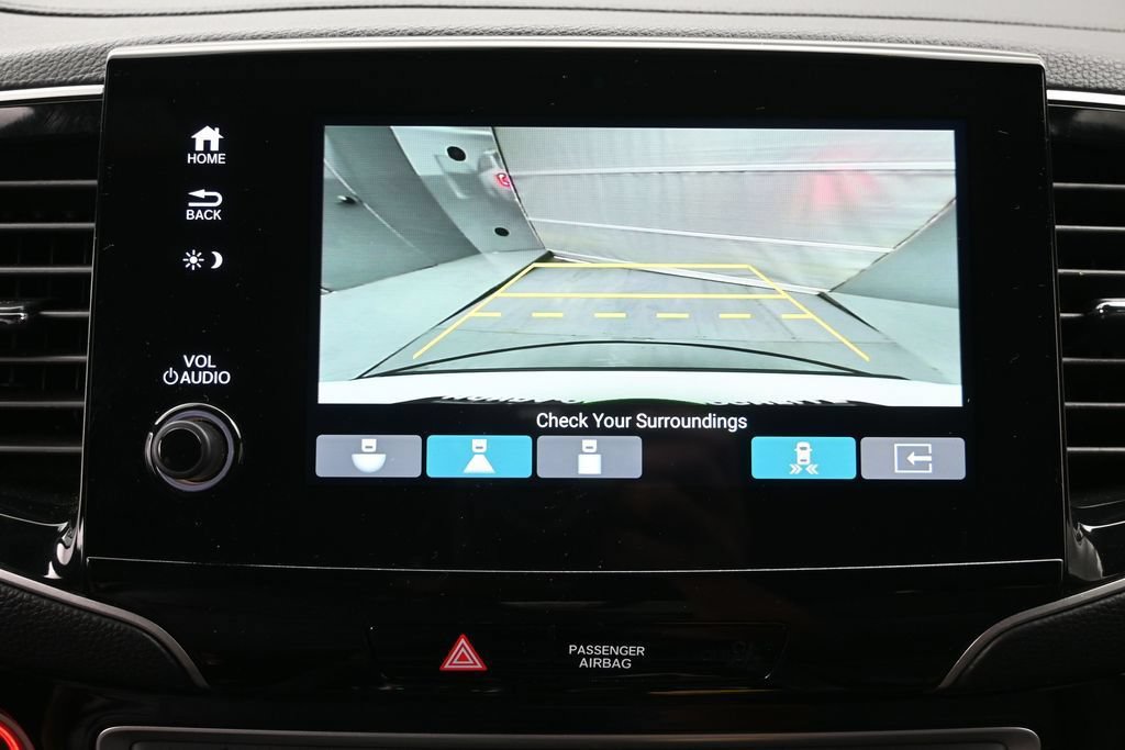 Certified 2024 Honda Passport Black Edition image 13