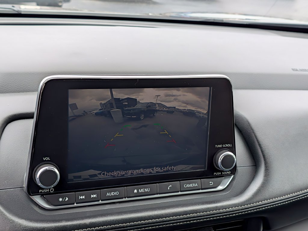 Used 2024 Nissan Rogue S AWD/4WD image 32
