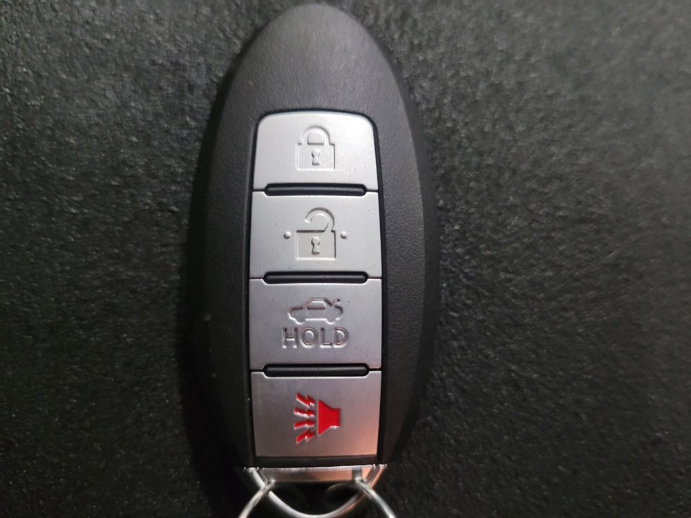 Used 2018 Nissan Pathfinder SV AWD/4WD image 32